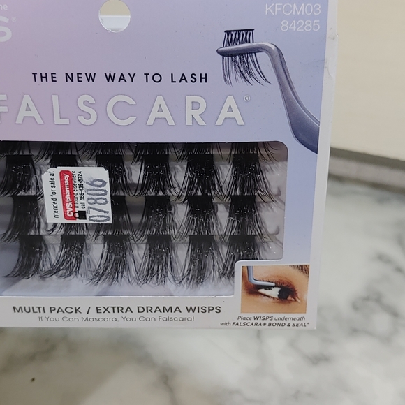 Falscara Lashes - Picture 2 of 3